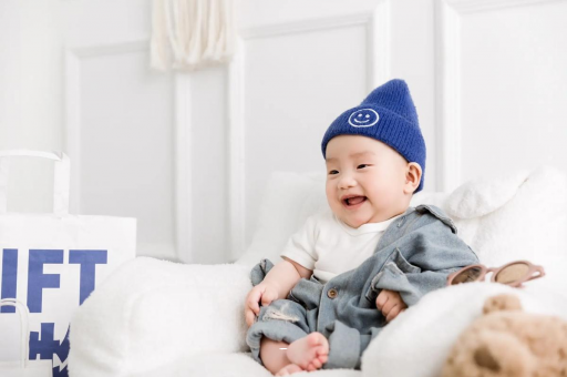 文山4个月宝宝干呕 文山4个月宝宝干呕